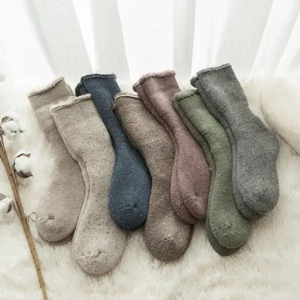 ถุงเท้ากันหนาวบุขนสัตว์ หนาพิเศษใส่กันหนาวติดลบ ลุยหิมะ เล่นสกี Wool Socks (ขายส่ง 50 คู่ คละสี)