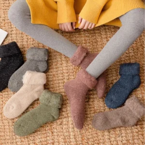 ถุงเท้าวูล(WOOL)หนาพิเศษ ถุงเท้ากันหนาว ลุยหิมะ ติดลบ-30 ใส่ได้ทั้งผู้ชายและผู้หญิง ขายส่ง 20 คู่คละสี
