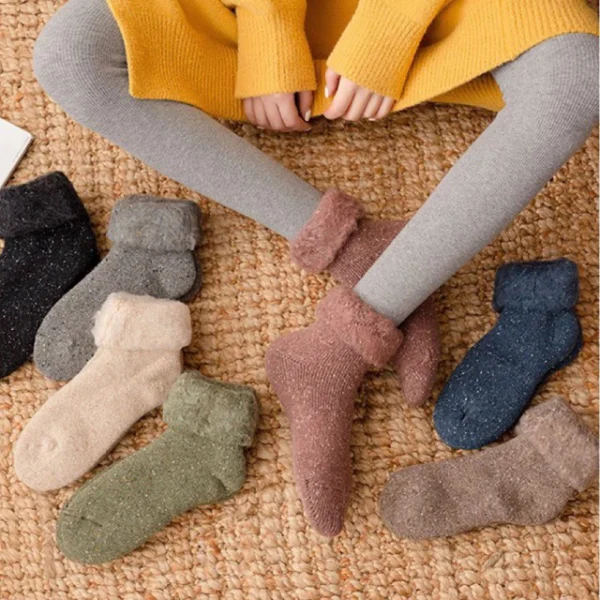 ถุงเท้าวูล(WOOL)หนาพิเศษ ถุงเท้ากันหนาว ลุยหิมะ ติดลบ-30 ใส่ได้ทั้งผู้ชายและผู้หญิง ขายส่ง 20 คู่คละสี